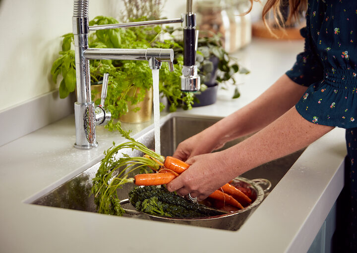 Washing veg