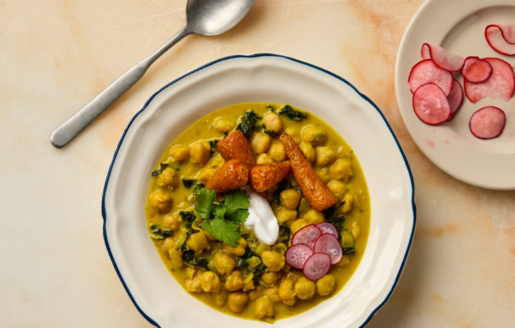 Bold Bean Co Curried Queen Chickpeas with Honey Glazed Carrots & Radish Pickle